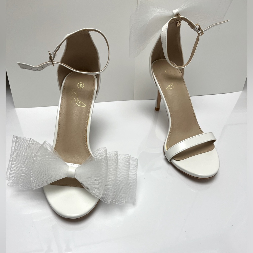 NWT ⚜️🤍⚜️ gorgeous white heels with detachable bows bridal - Picture 8 of 14